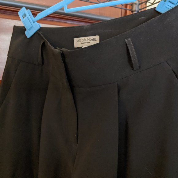 Ivan Grundhal Black Jodphur Shaped Pant - Picture 7 of 7